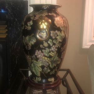 Vintage Vase 15 1/2” tall. Great condition